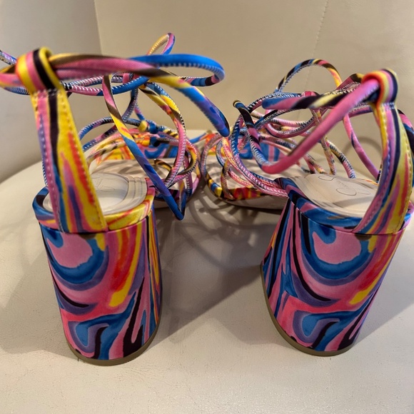 Jessica Simpson Jazzy Strappy Sandals! - Picture 2 of 2